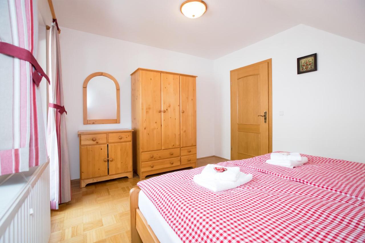 Apartmaji Katrnjek Бохінь Екстер'єр фото